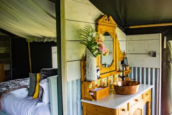 Damview_-_Gartmorn_-_Safari_Tents-108-min
