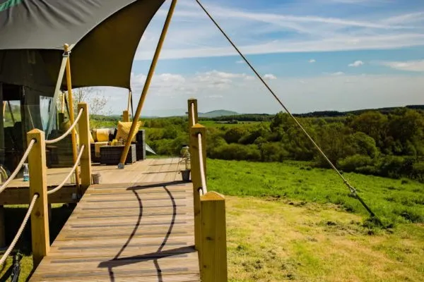 Damview_-_Gartmorn_-_Safari_Tents-15-min