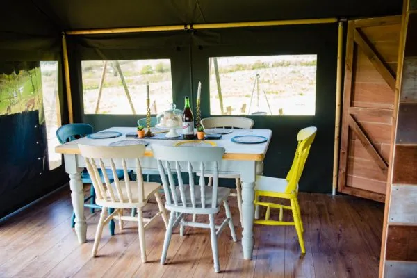 Damview_-_Gartmorn_-_Safari_Tents-11-min